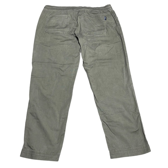 L.L. Bean Men’s Green XL 32” Bean Flex Comfort Stretch Standard Fit Dock Pant - Picture 4 of 13